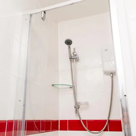 Tatil Evi Warm 2 Bedroom Retreat In Redcar Near Beach With Parking *